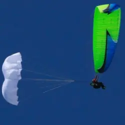 Parachute Cires de chez Niviuk, disponible chez Plaine Altitude